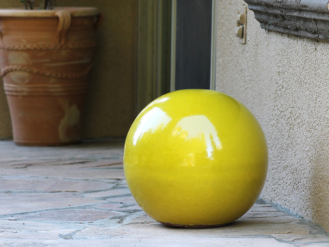 Outdoor Decorative Sphere Glazed 16"